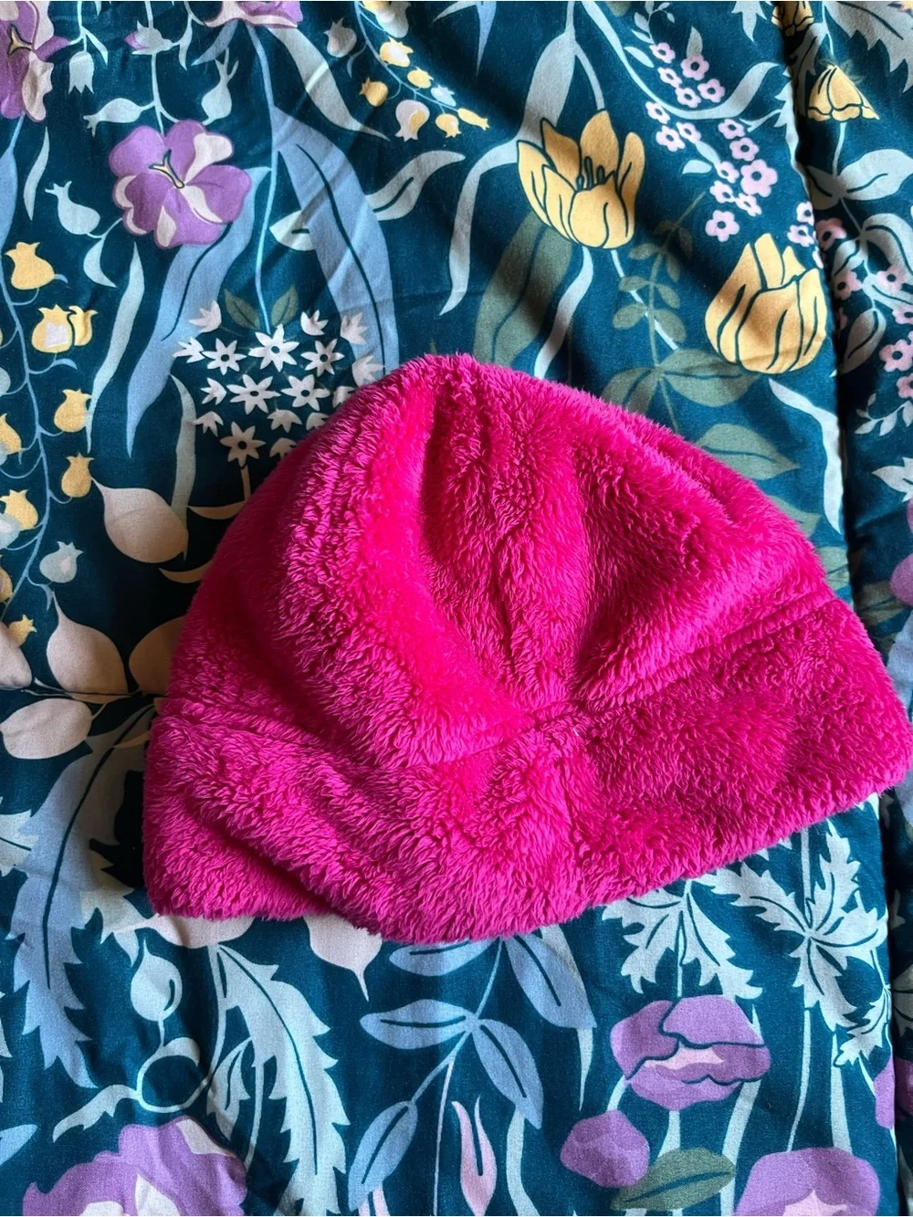 The North Face Kids Plush Beanie in Bright Pink Size Small 2T-4T
